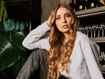 Cathy Hummels zeigt auch hin und wieder ihren Sohn auf sozialen Netzwerken