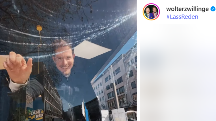 N&uuml;rnberg: Mysteri&ouml;ser Glaskasten mit Promis - was steckt hinter Aktion?