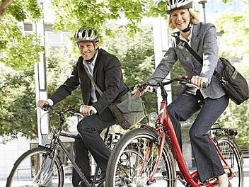 Gesund und kostensparend: Mit dem Fahrrrad zur Arbeit Foto: privat