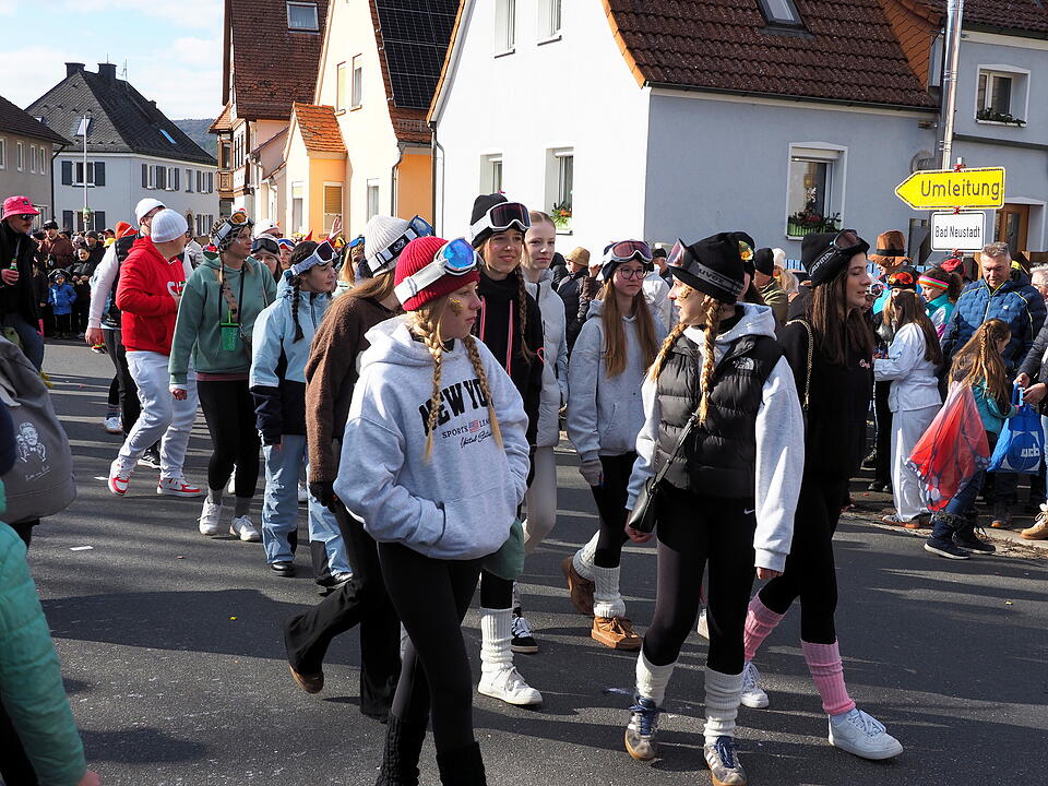 Wildes Faschingstreiben in Steinach an der Saale.