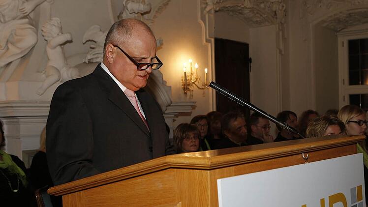 Albert Klein, der Sprecher der Baur-Geschäftsführung, bei seiner Rede Foto: Matthias Hoch