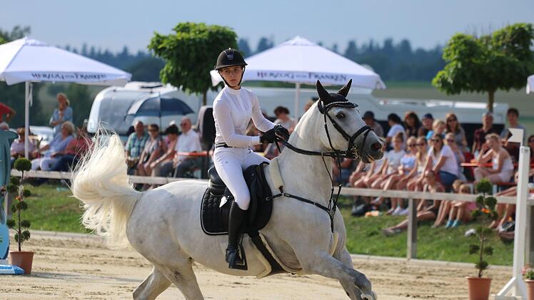 Impressionen vom Reitsport-Turnier in Detter.Sebastian Schmitt