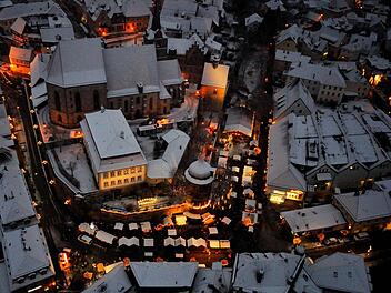 Und das sind sie, die Aufnahmen vom winterlich-weihnachtlichen Kronach. Fotos: Otmar Fugmann