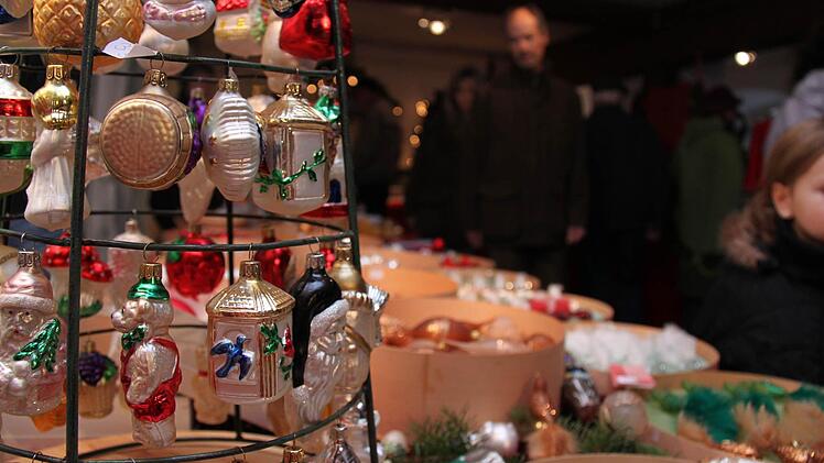 Besonderer Christbaumschmuck.  Foto: Martina Straub