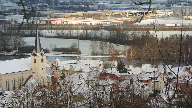 Das Eltmanner Industriegebiet ist durchaus ein Lichtblick für die Stadt. Hier fällt die Sonne auf die Fläche der Firma Klarmann.