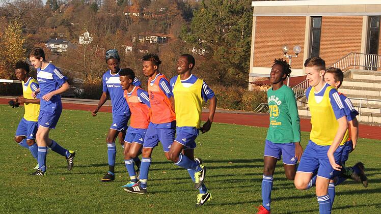 Michael Söllner (16) kickt normalerweise bei der Spielvereinigung Bayreuth - auch für ihn war es eine Ehrensache, für das MGF anzutreten. "Ich mag Fußball und so ein Solidaritätsspiel ist eine gute Sache", sagt er.