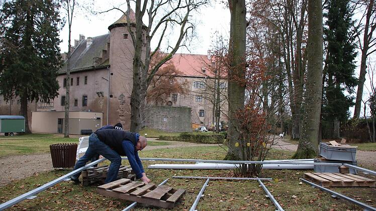Eindrücke von der Sondersitzung des Bezirkstages in Aschach mit Besichtigung des Schlosses. Foto: Ralf Ruppert
