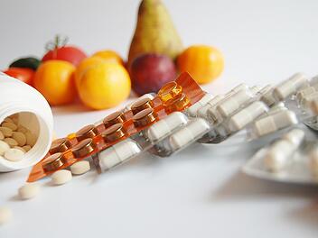 Vitamin D und Vitamin B12: Nahrungsergänzungsmittel