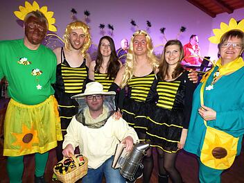 Der Imker hat seine Bienen mitgebracht. Foto: Thomas Weichert