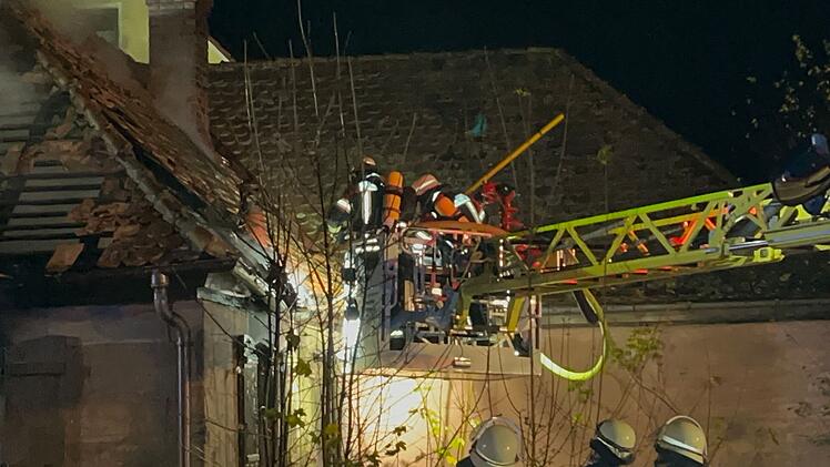 Wohnhaus in Flammen
