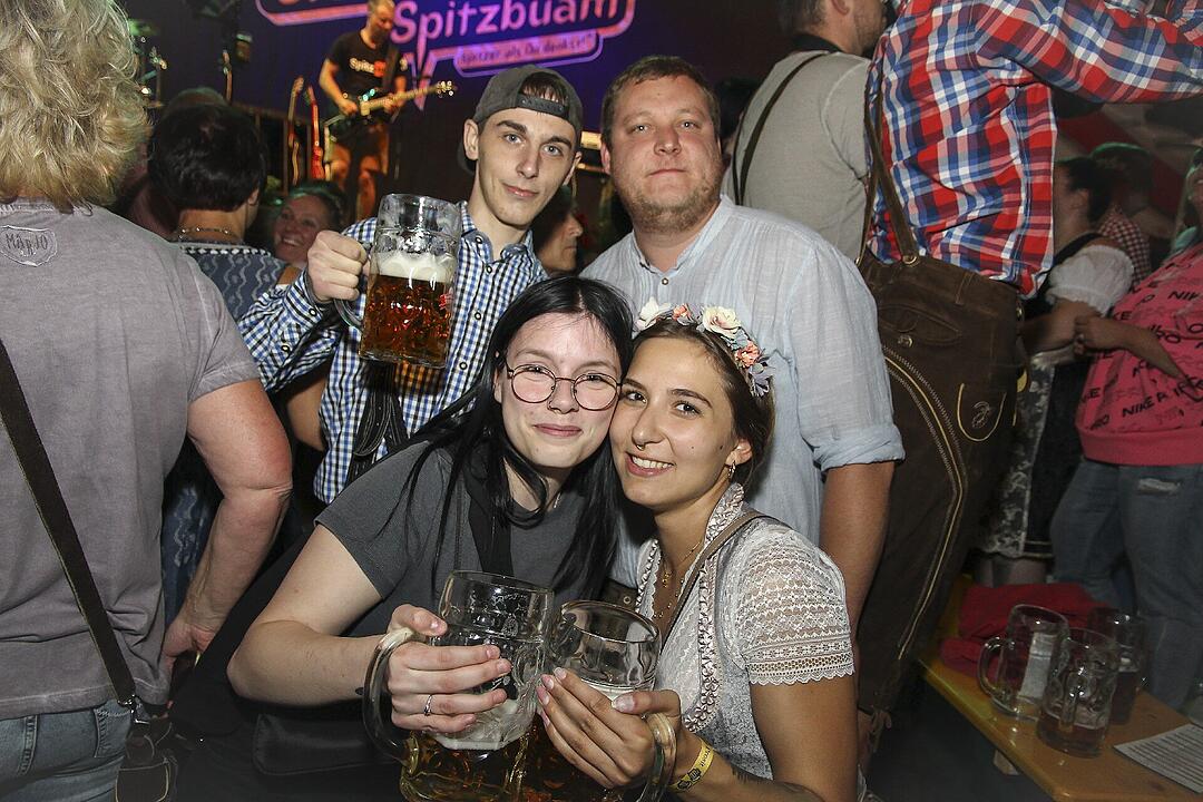 Für Partystimmung sorgten die "Stoapfälzer Spitzbuam"