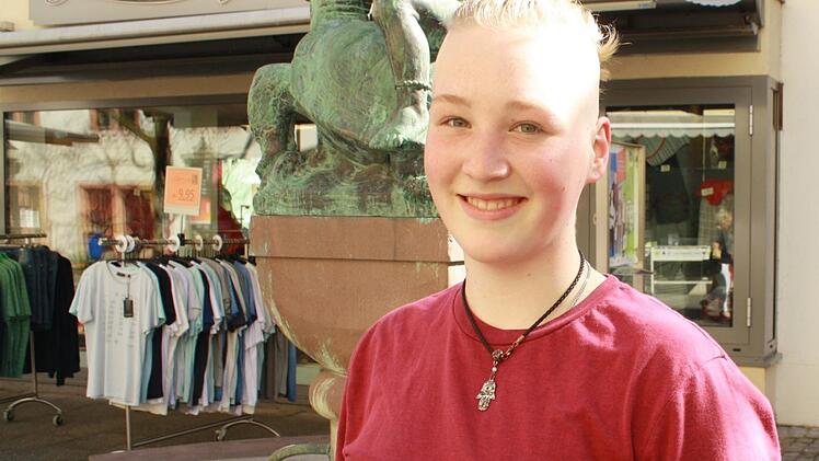 Motte ist 18 Jahre alt und stammt aus der Region um Freiburg. Sie ist seit einigen Monaten obdachlos. Foto: Rasheed Saleh