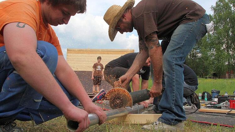 Da war alles noch gut: beim Aufbau der Anlage im Sommer 2013. Foto: Thomas Heuchling