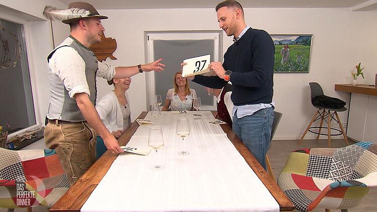 Das Ergebnis der "Dinner"-Woche am Chiemsee: Doppelsieg für Fabian (links) und Raphael.