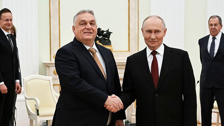 Ungarns Regierungschef Orban trifft Putin in Moskau