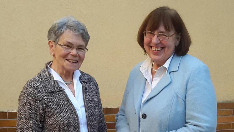 Ein bewährtes Duo bleibt an der Spitze der Bad Brückenauer Senioren-Union. Wiedergewählt wurden auf der Jahreshauptversammlung die Vorsitzende Hildegard Schöbel-Bossinger (links) und ihre Stellvertreterin Gundula Langeworth.Foto: Rolf Pralle