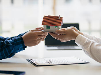 Unwissenheit kann teuer werden: Diese Regelung sollten Haus-Erben kennen
