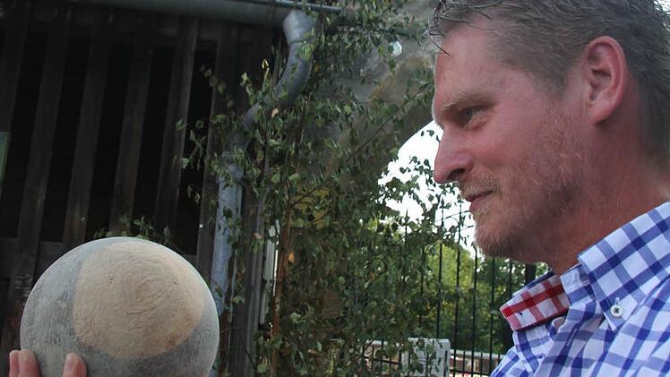 Frank Eisenhut aus Berndorf konzentriert sich voll. Es hat dann auch zum Sieg gereicht - mit überragenden 25 Punkten.