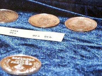 Die Ausstellung ist ein Muss für Adam-Riese-Fans: Selten findet sich eine derartige numismatische Hommage an den legendären, anno 1559 verstorbenen Rechenmeister.  Fotos: Mario Deller