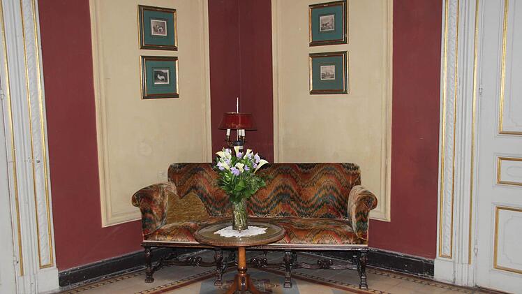 Im Foyer.