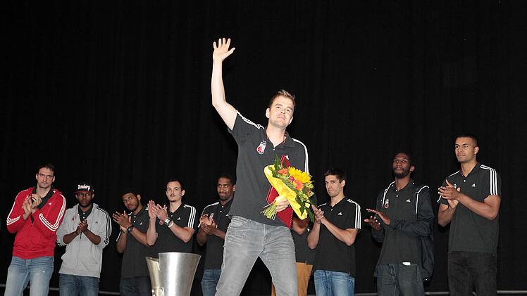 Nach sechs Jahren und fünf Meisterschaften verlässt Teammanager Daniel Schierbach die Brose Baskets.