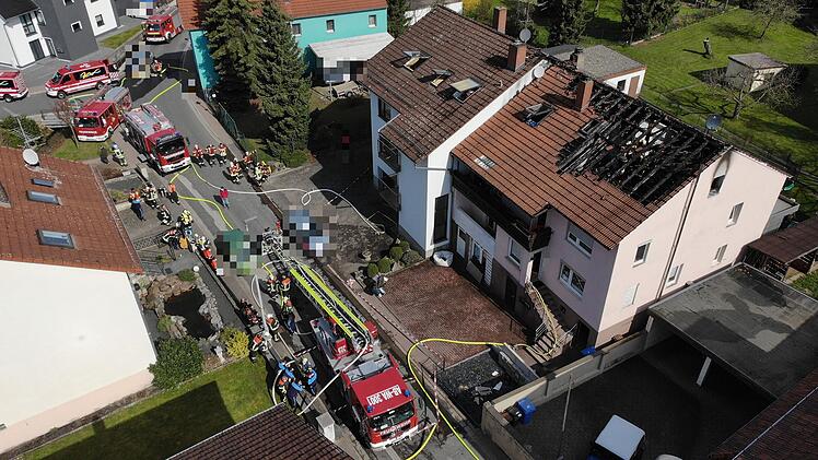 Bewohner retten Hasen aus brennendem Haus