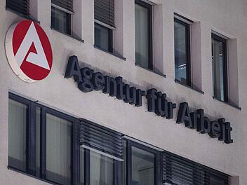 Agentur für Arbeit Würzburg: Arbeitslosenzahl steigt - aber "geringer als erwartet"