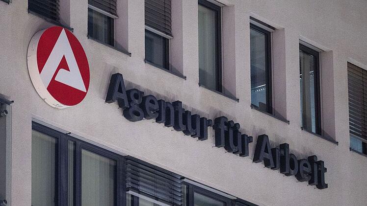 Agentur für Arbeit Würzburg: Arbeitslosenzahl steigt - aber "geringer als erwartet"