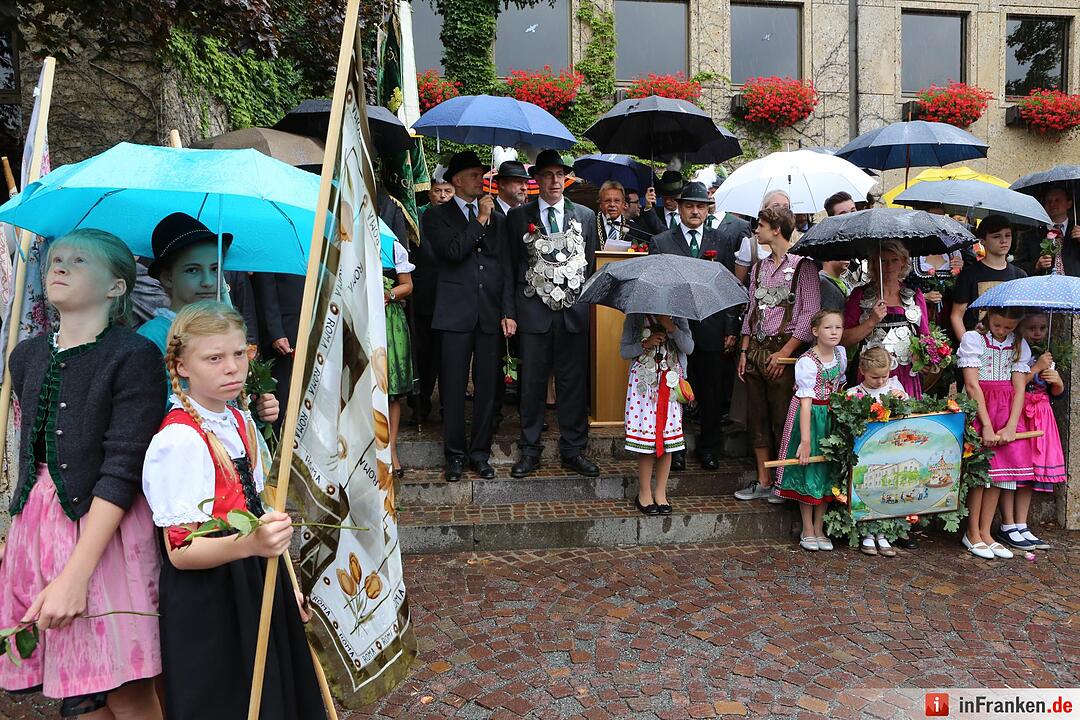 Kronacher Freischießen: Schützenauszug