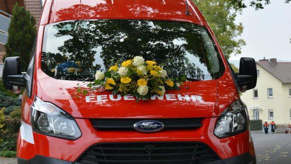 Fahrzeugsegnung bei der Feuerwehr in Großenbrach. Foto: Björn Hein