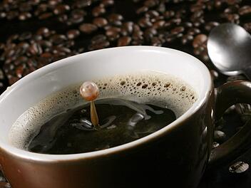 Mehr als 260.000 Tonnen Kaffee werden pro Jahr von den Deutschen konsumiert. Foto: Tobias Hase/dpa