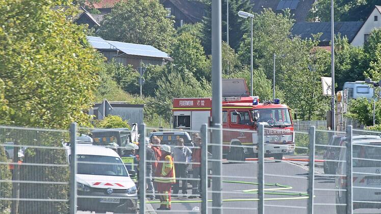 Ein Bagger beschädigte am Freitagmorgen in Himmelkron eine Gasleitung. Foto: Markus Roider