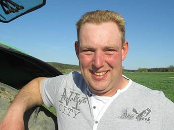 Ackerbauer Thomas lebt im Kreis Neustadt/Aisch und ist Kandidat bei Bauer sucht Frau 2015. Fotos: RTL "Alle Infos zu "Bauer sucht Frau" im Special bei RTL.de: www.rtl.de/cms/sendungen/bauer-sucht-frau.html