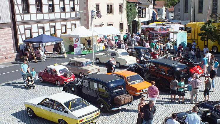 Nostalgie und Antik - dieses Motto herrschte beim Burkardrother Herbstmarkt vor.