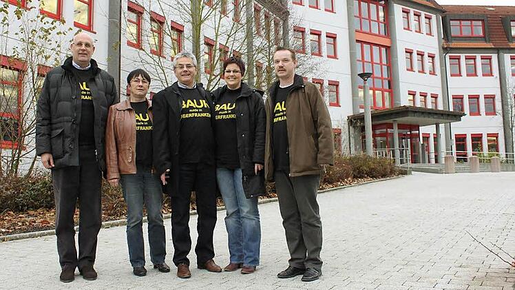 Dirk Sander (von links), Angelika Schmidt-Kapser, Horst Bergmann, Jutta Fleischmann und Bernd Woelkert verhandelten für Baur bei der Otto-Group in Hamburg. Foto: Tobias Kindermann