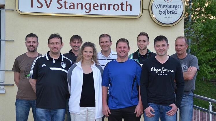 Der neue Vorstand des TSV (von links): Stefan Schmitt, Stefan Grom, Manfred Bernhard, Karina Hanft, Jochen Schultheis, Klaus Hanft, Sandro Rauch, Andreas Hauck und Rainer Voll. Fotos: Kathrin Kupka-Hahn