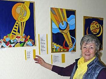 Gertrud Megerle aus Kupferberg zeigt ab nächstem Samstag ihre farbenprächtigen Werke im Untergeschoss ihres Hauses. Foto: Klaus-Peter Wulf
