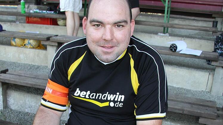 Der Himmelkroner Kapitän Andreas Eschenbacher führt akribisch Aufzeichnungen über die Spiele.