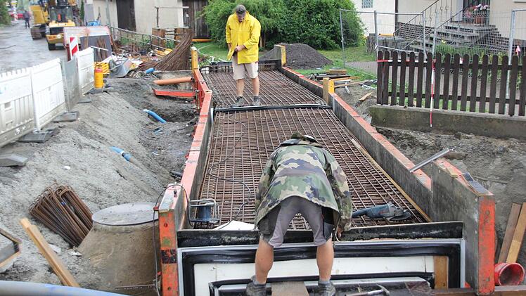 Stützmauerbau in Steinberg  Foto: Friedwald Schedel