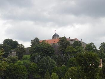 Die Festung Rosenberg, das Herzstück der Lucas-Cranach-Stadt, ist auf dem Weg zum Leuchtturmprojekt zu werden. Dank vieler Investitionen und einem immer besser greifenden Nutzungskonzept befindet sich die Festung auf dem Weg zum Besuchermagnet, aber auch zu einem Veranstaltungszentrum der Kreisstadt.  K.- H. Hofmann