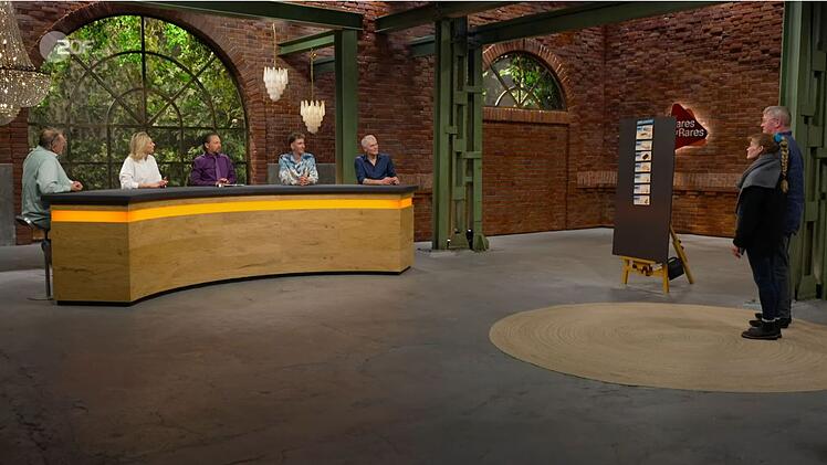 "Ich wollte immer mal einen Doktortitel haben", schmunzelte Walter Lehnertz (links) und gab sein traditionelles Einstiegsgebot ab.