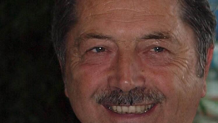 "Ich gehe gern hierher, weil es klein und übersichtlich ist, alles ist nah beieinander und in kurzer Zeit erreichbar. Seit 40 Jahren komme ich nun jede Woche mindestens einmal hierher. Damit konnte ich über 20 Jahre meine Wirbelsäule in Schuss halten."