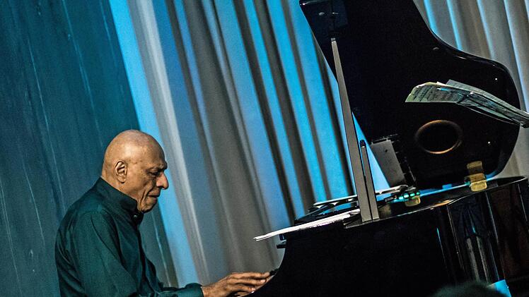 Jazz-Legenden gastierten in Coburg: Kirk Lightsey.Foto: Jochen Berger
