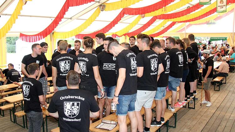 auch 2017 ging bei der Kerwa in Weisendorf wieder die Post ab. Fotos: Richard Sänger