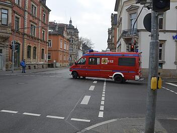 Die Feuerwehr stellte ein Fahrzeug für die Durchsagen zur Verfügung. Am frühen und am späten Nachmittag fuhren die Lautsprecherwagen durch die Innenstadt. Foto: Rainer Lutz