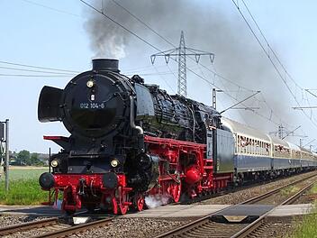 Nürnberg: 84 Jahre alter Nostalgie-Zug startet Sonderfahrt - hier kannst du zusteigen