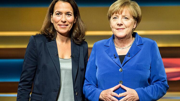 Bereits im Oktober 2015 war Bundeskanzlerin Angela Merkel zu Gast bei Anne Will Foto: dpa