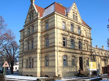 Verkaufen will der Kolpingshaus-Verein das Gebäude am Kolpingsplatz auf keinen Fall. Daher lehnen viele Forchheimer Stadträte den Umbau in eine Kulturhalle ab.  Foto: Andreas Schmitt