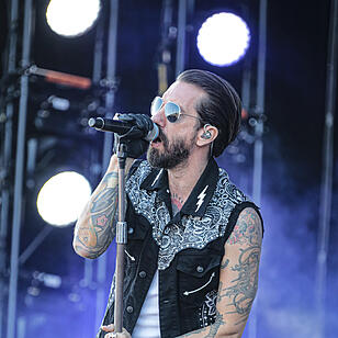 Rock im Park 2019: Die Country-Rocker von The BossHoss heizen der Menge ordentlich ein