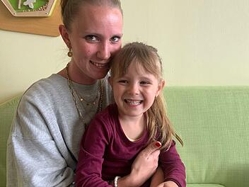 Jenny und Lou Heß: Vor 25 Jahren wurde Jenny selbst in der Kindertagesstätte "Oase" betreut. Sie freut sich, dass nun ihre Tochter dort betreut wird.